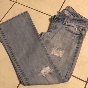 💥DONATING SOON💥 AE Favorite Boyfriend Jeans
